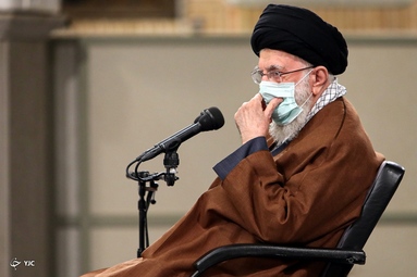دیدار جمعی از دانشجویان و نمایندگان تشکل‌های دانشجویی با مقام معظم رهبری در حسینیه امام خمینی (ره)