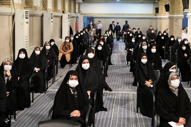 دیدار جمعی از دانشجویان و نمایندگان تشکل‌های دانشجویی با مقام معظم رهبری در حسینیه امام خمینی (ره)