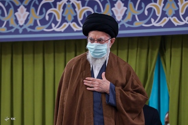 دیدار جمعی از دانشجویان و نمایندگان تشکل‌های دانشجویی با مقام معظم رهبری در حسینیه امام خمینی (ره)