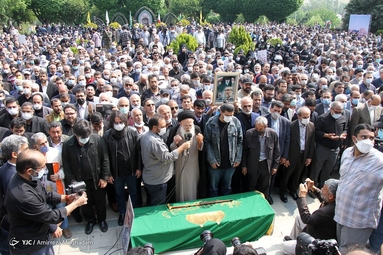 مراسم تشییع پیکر مرحوم «نادر طالب زاده»