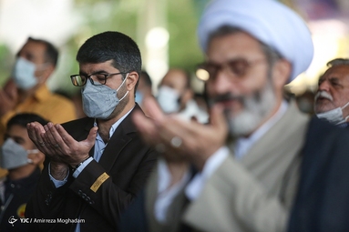 اقامه نماز عید سعید فطر - دانشگاه تهران