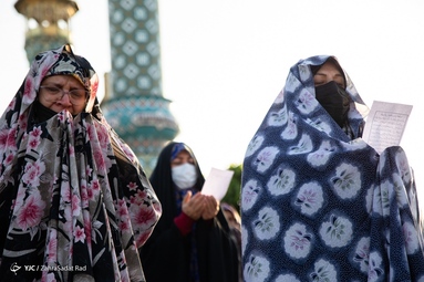 اقامه نماز عید سعید فطر - امامزاده پنج تن (ع) لویزان