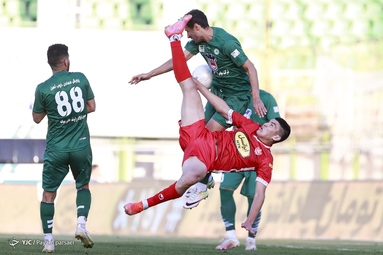 لیگ برتر فوتبال/ ذوب آهن ۱ - پرسپولیس ۱