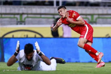 لیگ برتر فوتبال/ ذوب آهن ۱ - پرسپولیس ۱