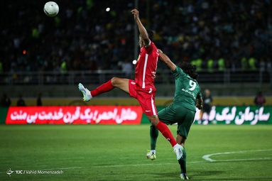 لیگ برتر فوتبال/ ذوب آهن ۱ - پرسپولیس ۱