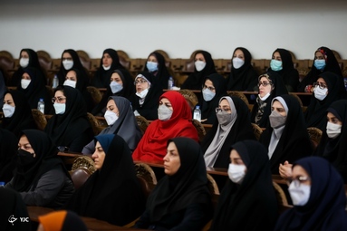دیدار جمعی از معلمان و فرهنگیان با رئیس مجلس شورای اسلامی