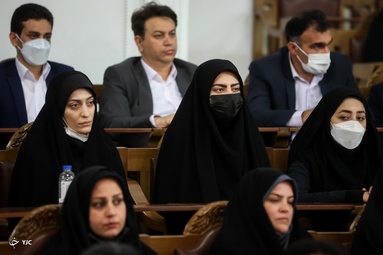 دیدار جمعی از معلمان و فرهنگیان با رئیس مجلس شورای اسلامی