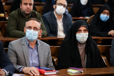 دیدار جمعی از معلمان و فرهنگیان با رئیس مجلس شورای اسلامی