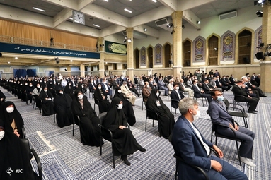 دیدار جمعی از معلمان با رهبر انقلاب