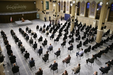 دیدار جمعی از معلمان با رهبر انقلاب