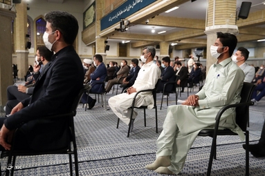 دیدار جمعی از معلمان با رهبر انقلاب