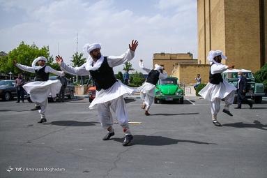 مراسم رونمایی از شناسنامه بین المللی خودرو ایرانی
