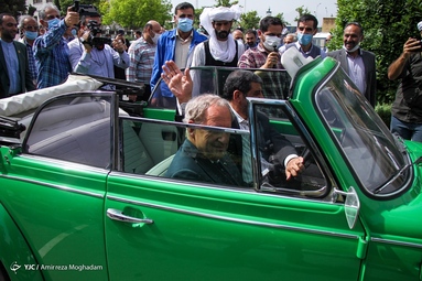 مراسم رونمایی از شناسنامه بین المللی خودرو ایرانی