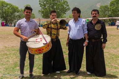 بزم هزار رنگ بختیاری