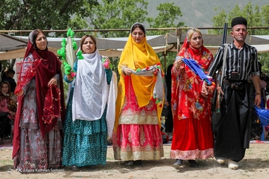 بزم هزار رنگ بختیاری