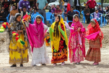 بزم هزار رنگ بختیاری