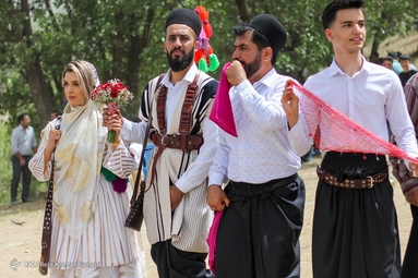 بزم هزار رنگ بختیاری