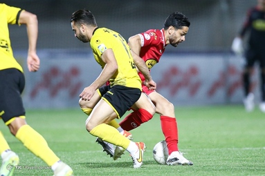 لیگ برتر فوتبال/ پرسپولیس ۱ - سپاهان ۲