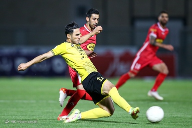 لیگ برتر فوتبال/ پرسپولیس ۱ - سپاهان ۲