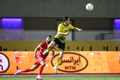 لیگ برتر فوتبال/ پرسپولیس ۱ - سپاهان ۲