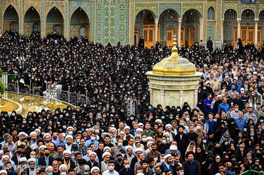 مراسم تشییع پیکر آیت الله فاطمی نیا - حرم حضرت معصومه (س)