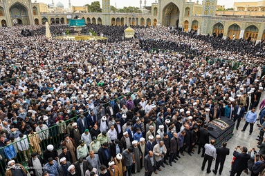 مراسم تشییع پیکر آیت الله فاطمی نیا - حرم حضرت معصومه (س)