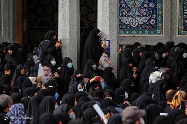 مراسم تشییع پیکر آیت الله فاطمی نیا - حرم حضرت معصومه (س)