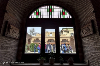 موزه آثار سفالین استاد «رضا ازی محمدی» - قزوین