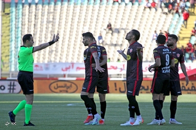 لیگ برتر فوتبال/ تراکتور ۰ - پرسپولیس ۰