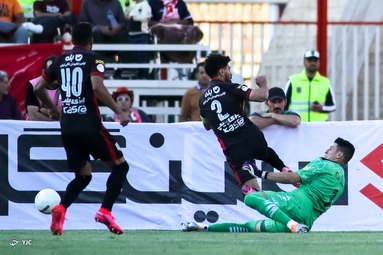 لیگ برتر فوتبال/ تراکتور ۰ - پرسپولیس ۰