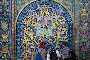 بازدید گردشگران از کاخ گلستان