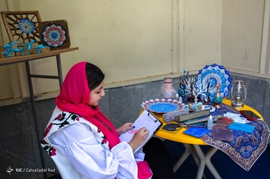 بازدید گردشگران از کاخ گلستان