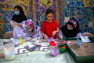 بازدید گردشگران از کاخ گلستان