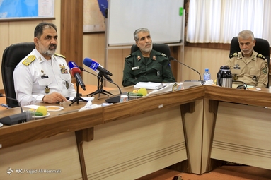 نشست تخصصی بررسی ماموریت‌های نیروی دریایی ارتش