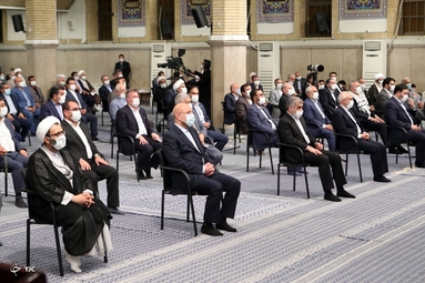 دیدار رهبر انقلاب با نمایندگان مجلس شورای اسلامی