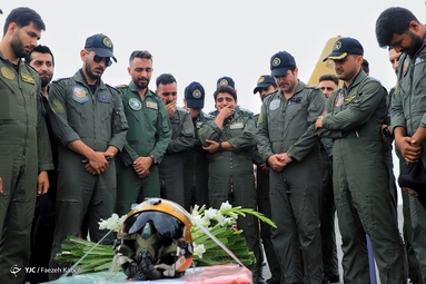 تشییع پیکر شهید خلبان 