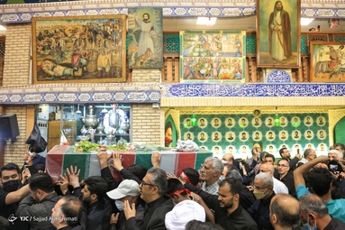 مراسم تشییع و تدفین دو شهید گمنام دانش آموز دفاع مقدس - اردوگاه دانش آموزی شهید باهنر