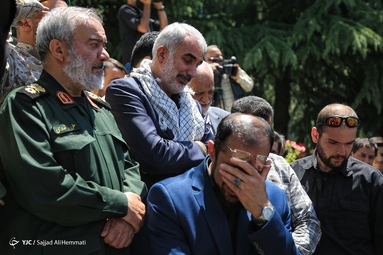 مراسم تشییع و تدفین دو شهید گمنام دانش آموز دفاع مقدس - اردوگاه دانش آموزی شهید باهنر