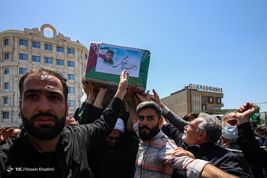 تشییع شهید «احسان قدبیگی» شهید صنعت دفاعی - اراک
