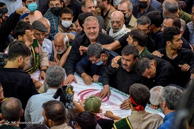 تشییع شهید «احسان قدبیگی» شهید صنعت دفاعی - اراک