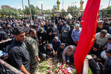 تشییع شهید «احسان قدبیگی» شهید صنعت دفاعی - اراک