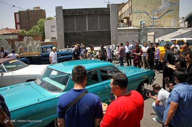 گردهمایی خودروهای کلاسیک تهران