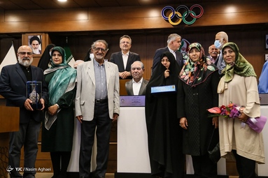 مراسم رونمایی از سردیس چهره‌های ماندگار ورزش ایران