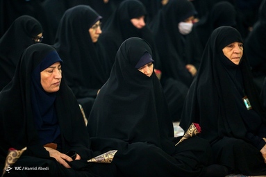 آیین خطبه‌خوانی خادمان به مناسبت میلاد حضرت معصومه(س)
