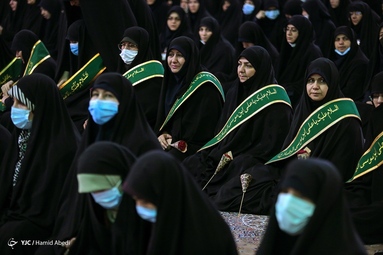 آیین خطبه‌خوانی خادمان به مناسبت میلاد حضرت معصومه(س)