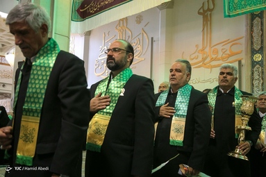 آیین خطبه‌خوانی خادمان به مناسبت میلاد حضرت معصومه(س)