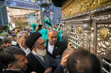 آیین خطبه‌خوانی خادمان به مناسبت میلاد حضرت معصومه(س)