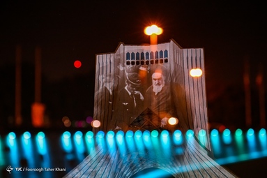 نور پردازی سه بعدی به مناسبت سالروز ارتحال امام خمینی (ره)