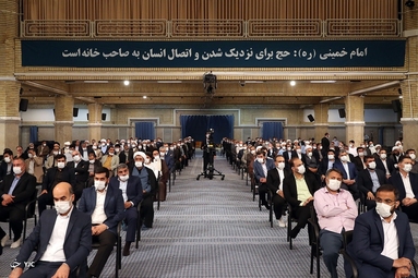 دیدار کارگزاران حج و زیارت با رهبر معظم انقلاب