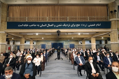 دیدار کارگزاران حج و زیارت با رهبر معظم انقلاب
